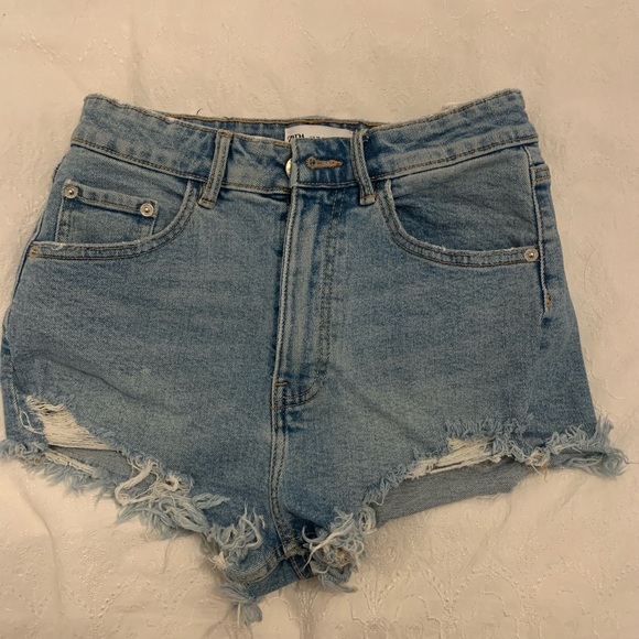 Zara Lightly ripped shorts - Picture 1 of 4